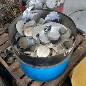 อลูมิเนียมก้อน