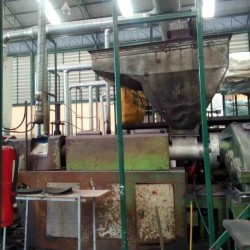 เครื่องหลอมพลาสติก