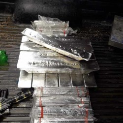 ดีบุก นิกเกิ้ล ตะกั่ว คาร์ไบด์