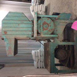 เครื่องโม่พลาสติก