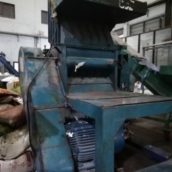 เครื่องโม่บดพลาสติก