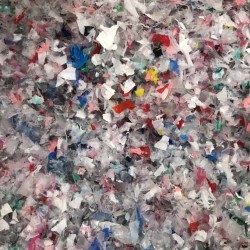 เกล็ดบด PP รวมสี , สีขาว ไม่มีทัลคัม