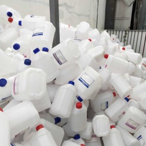 แกลลอน 5.5 ลิตร